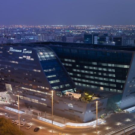 Steigenberger Residence الدوحة المظهر الخارجي الصورة The hospital at night