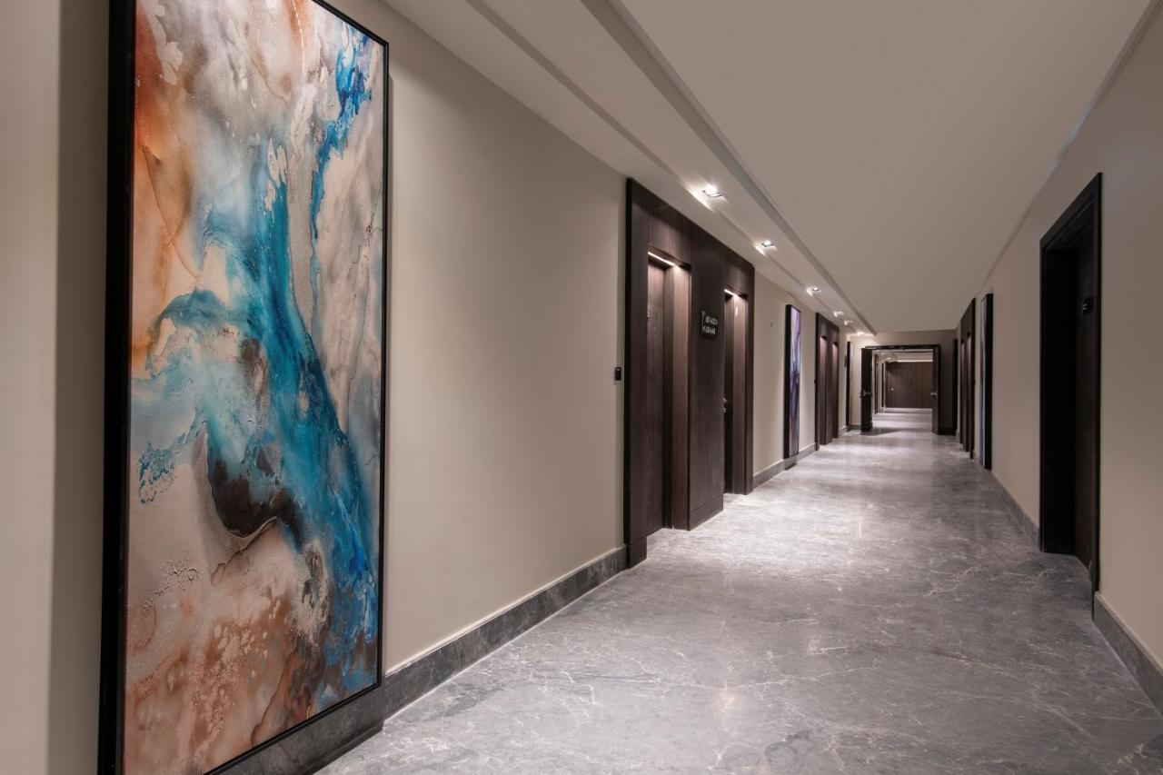 Steigenberger Residence الدوحة المظهر الخارجي الصورة A corridor at the hotel